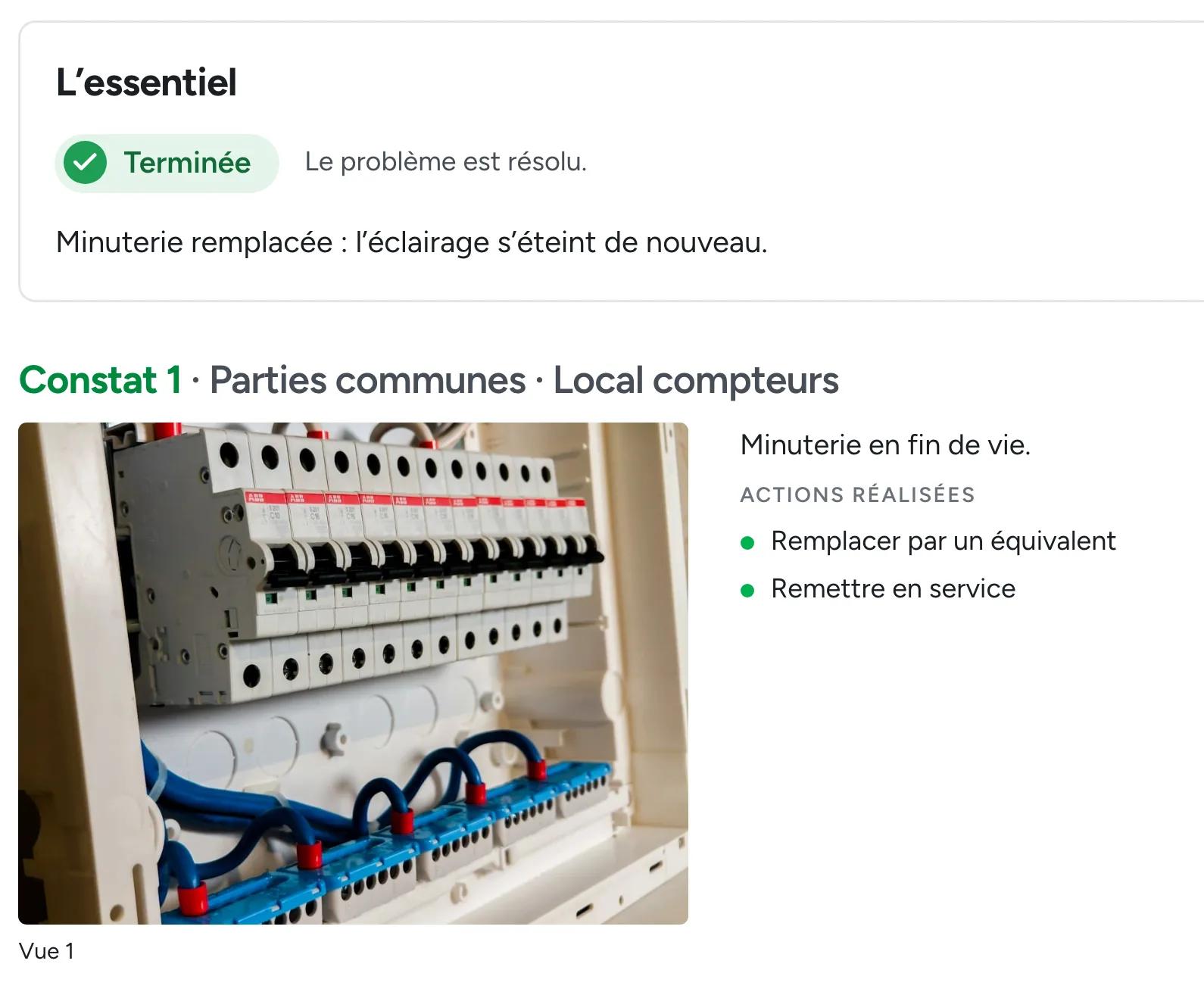 Page du rapport d’intervention : L’essentiel avec le statut Terminée, puis le constat 1, sa photo et ses actions