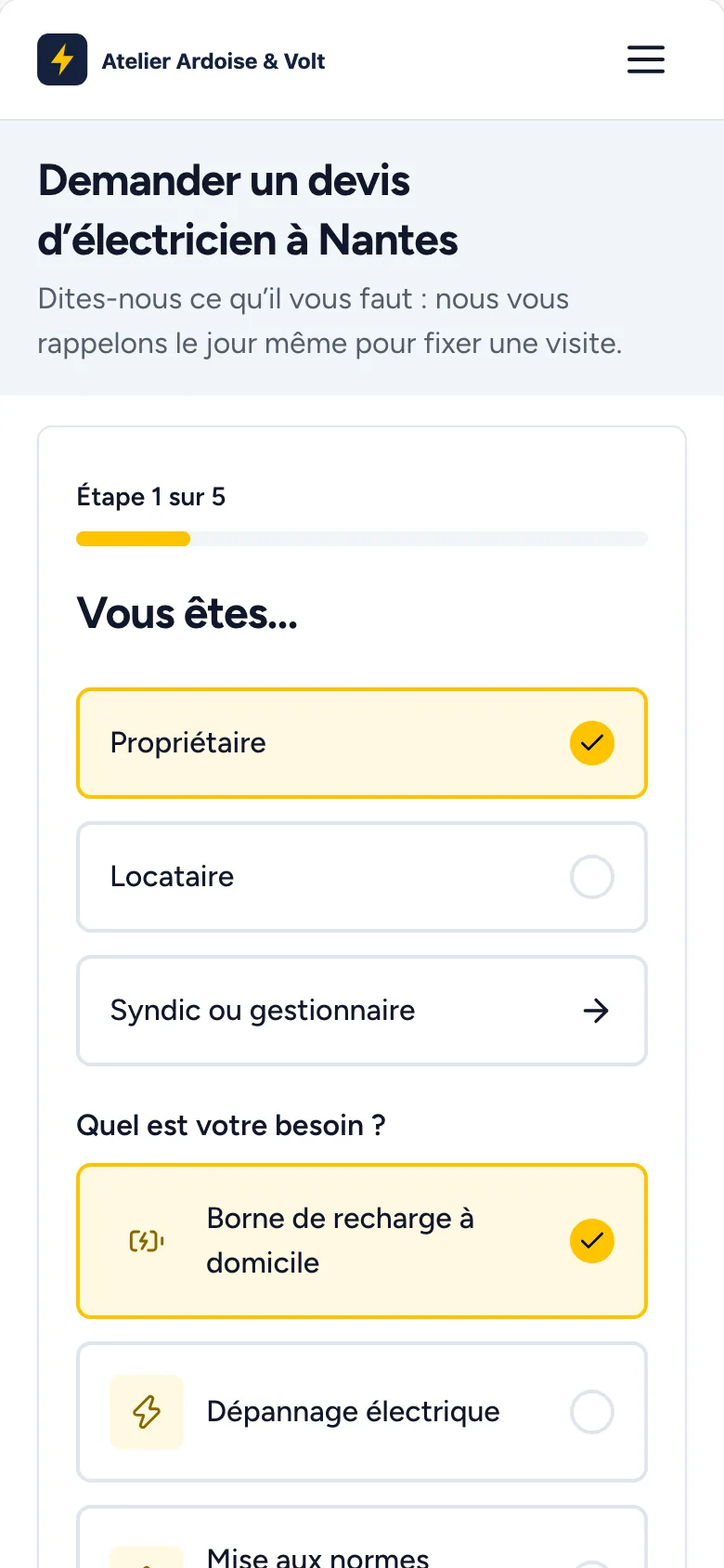 Demande de devis sur le site, sur téléphone : étape 1 sur 5, qui vous êtes et le besoin à choisir